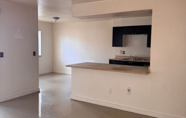 1 bed, 1 bath, 713 sqft, $1,395, Unit 165