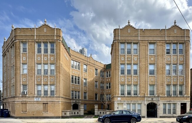 4263 ADDISON