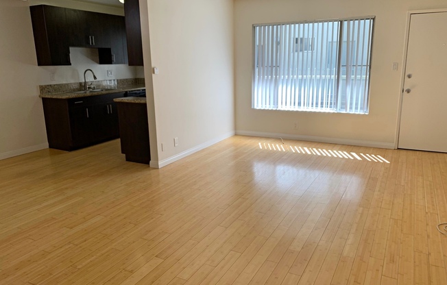 1 bed, 1 bath, 650 sqft, $2,195