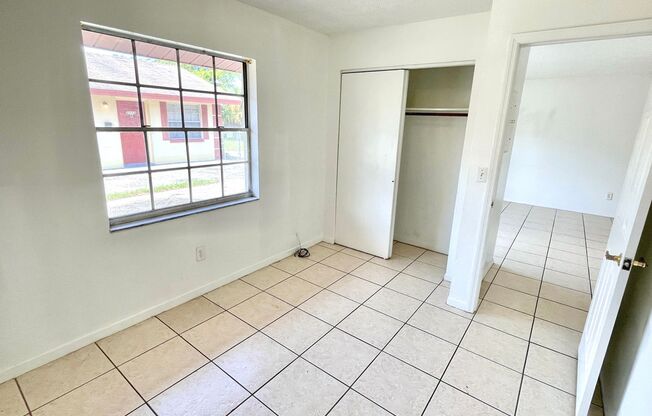 Spacious 2-Bedroom Villa with Laundry Room
