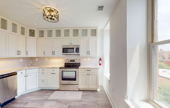 Modern Logan Circle One Bedroom W/Sleek Kitchen and Bathroom-Available Now!