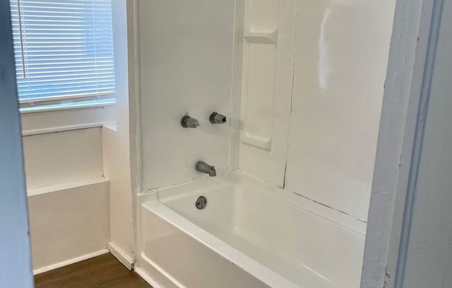 2 beds 2 bath Single family Home