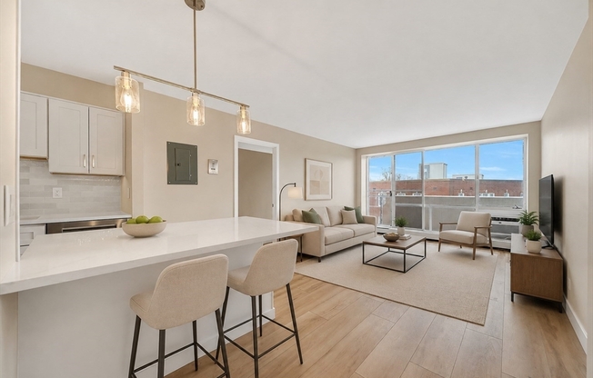 1 bed, 1 bath, 502 sqft, $3,400, Unit 709