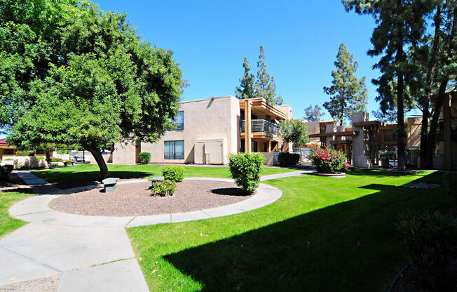 Lower Level 2 Bed 2 Bath Large Condo near Bell Road ++Pool++ Fitness