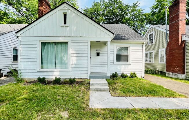 Three Bedroom Modern Farmhouse in Southern Heights!