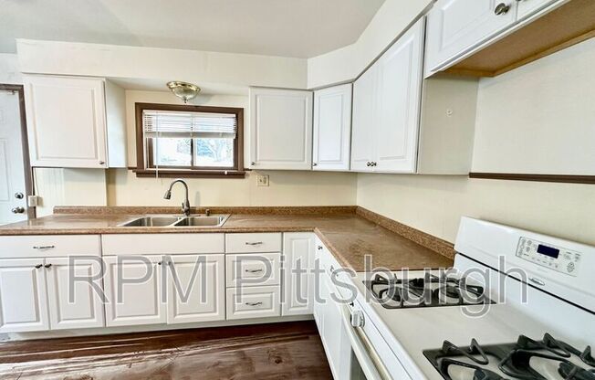 603 FARNSWORTH AVE