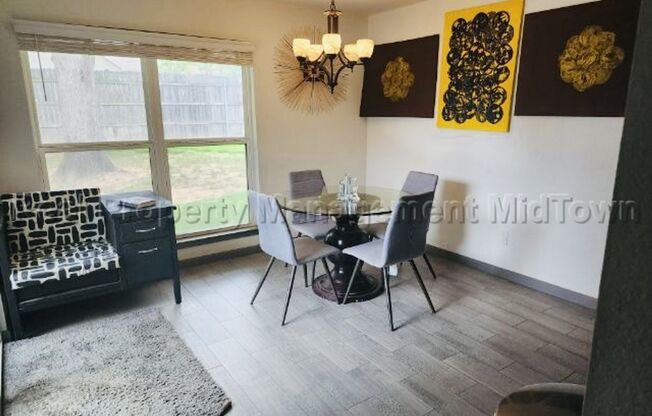 Charming Home in Established Community in N Arlington