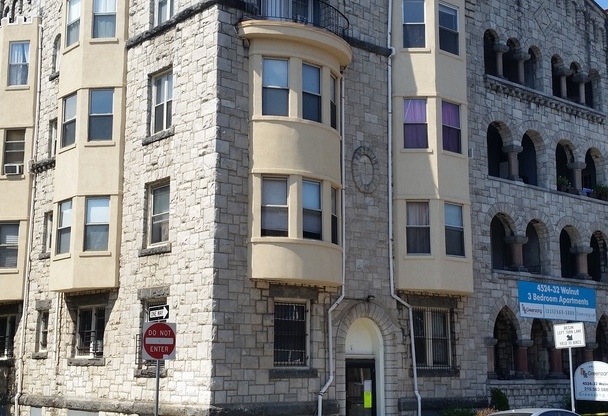 Stoneleigh Court Apartments