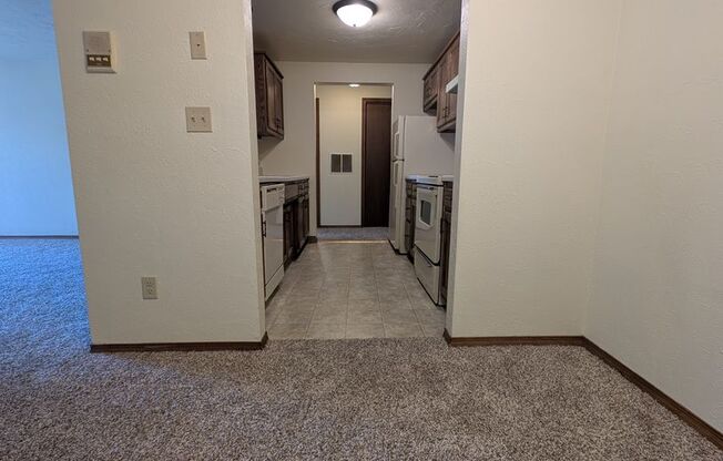 2 beds, 2 baths, 1,029 sqft, $1,209, Unit 2970-032