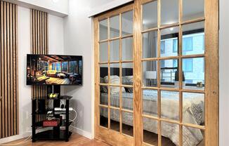 2 beds, 1 bath, 600 sqft, $5,999, Unit 8-B
