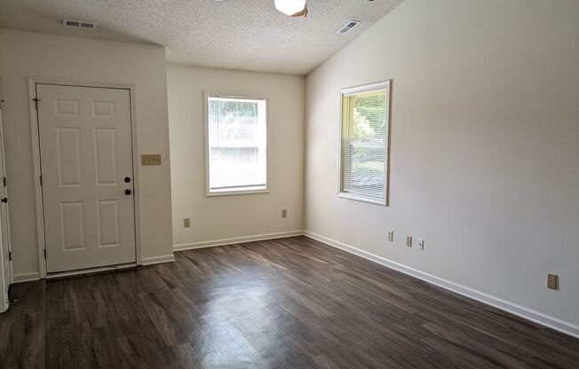 Great Location, Move in Ready!