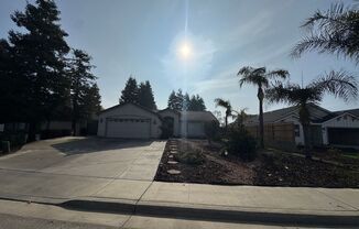 Charming Home for rent in Visalia, Ca