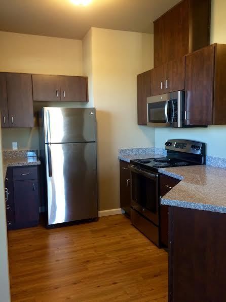 3 beds, 2 baths, 1,204 sqft, $1,895, Unit 337