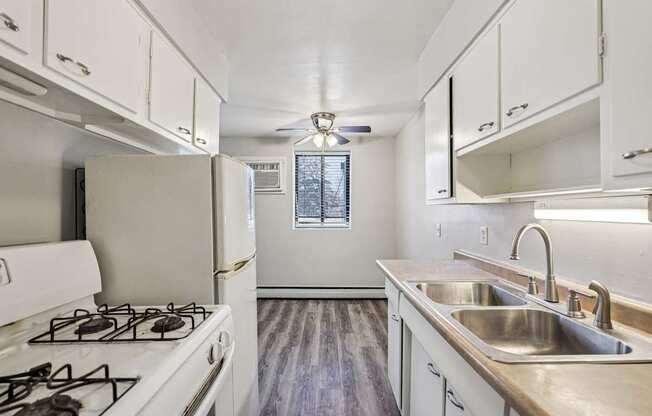 214 Place Apartments, Minneapolis