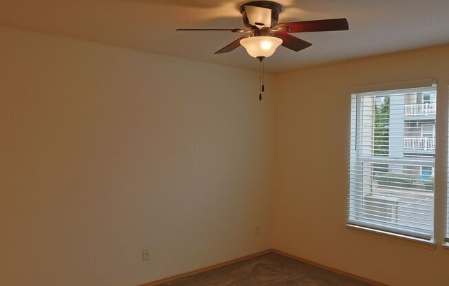 3 beds, 2 baths, 1,193 sqft, $2,000, Unit 354-2048