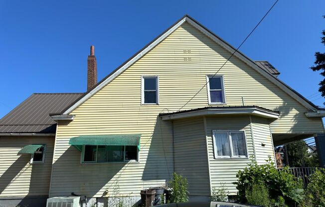 2050 Monongahela Ave