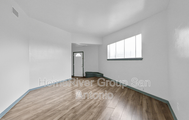 103 E SKYVIEW