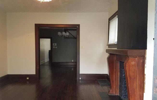 2 beds, 1 bath, $1,325, Unit 1480