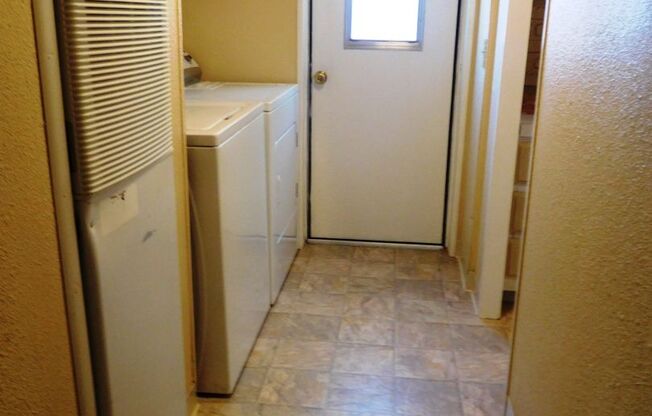 2 beds, 2 baths, $1,450