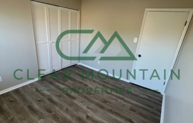 3 beds, 1.5 baths, 1,080 sqft, $1,475, Unit 51