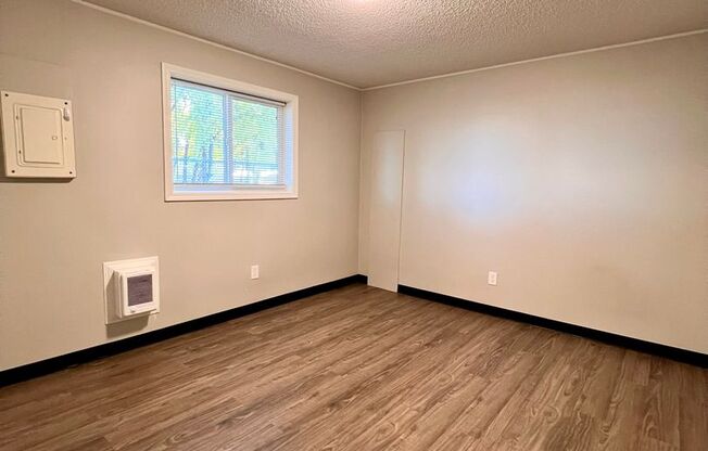 1 bed, 1 bath, 600 sqft, $900, Unit 6