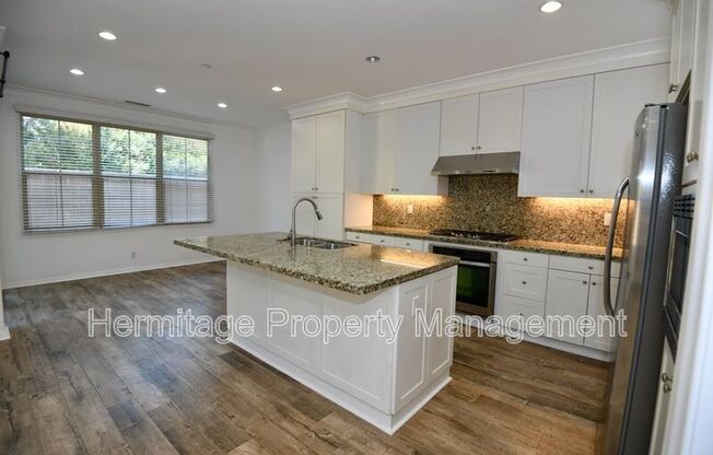 207 Midvale