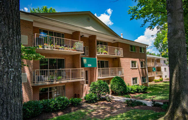 Spring Ridge Apartments Building Exterior 25