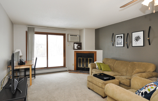1 bed, 1 bath, 742 sqft, $1,475, Unit 3900118- PR