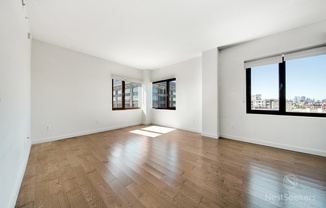 1 bed, 1 bath, $4,000, Unit 402