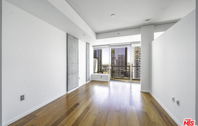 2 beds, 2 baths, 1,170 sqft, $4,000, Unit 1810