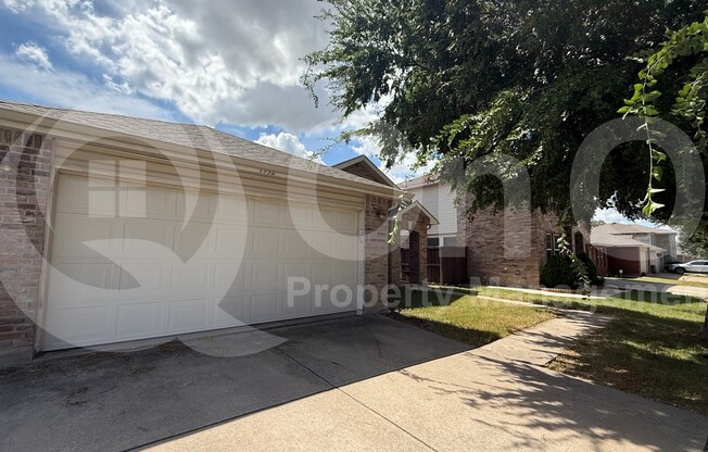 1932 FOXFIELD WAY