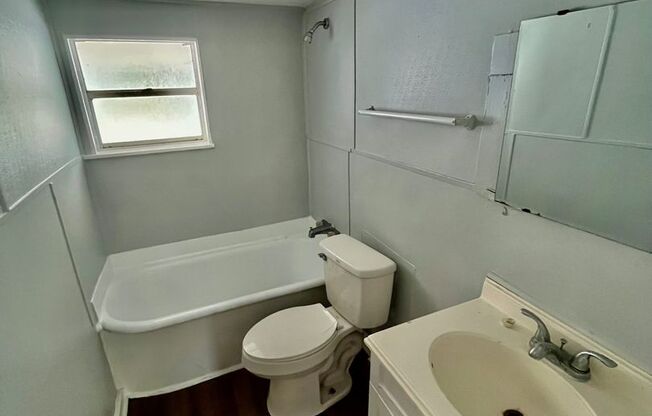 Cute 2BR Duplex in Zephyrhills