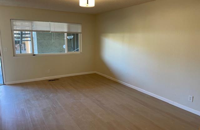 4416 Moorpark AVE 2