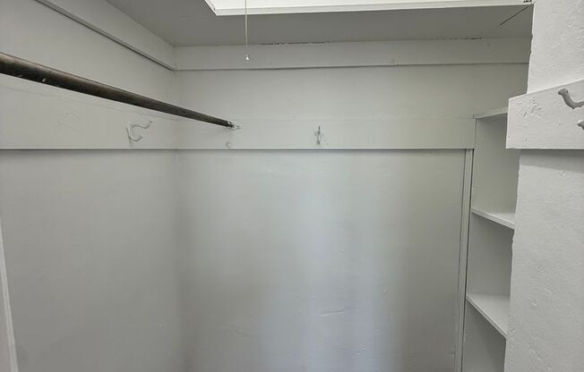 2 beds, 2 baths, 1,303 sqft, $2,400, Unit New King Edward  201