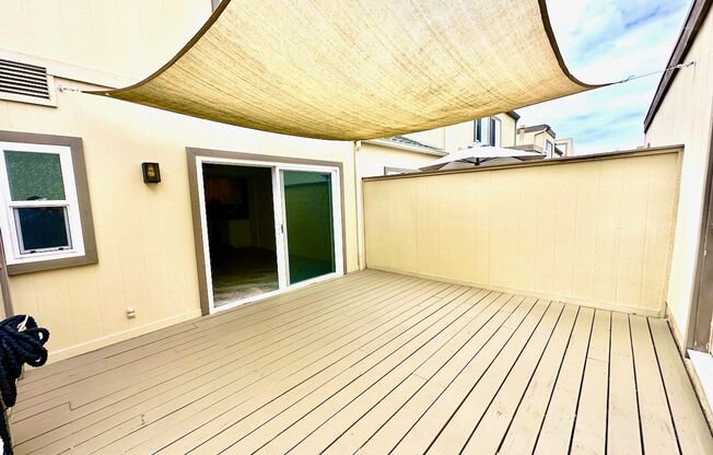 FOR RENT - AVAIL NOW Beautiful Scripps Ranch Townhome 4BR/2.5BA With Upgrades Scripps Ranch Swim & Racquet Club Incl.