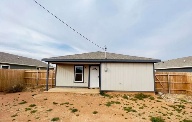 3 beds, 2 baths, $1,100