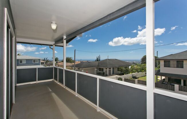 MOVE-IN READY 4 BED, 3 BATH, 2 STORY HOME IN AIEA HEIGHTS!