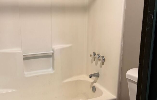 OLAM STUDIO APARTMENTS - 5020 Irlo Bronson Memorial Highway, Unit 262`