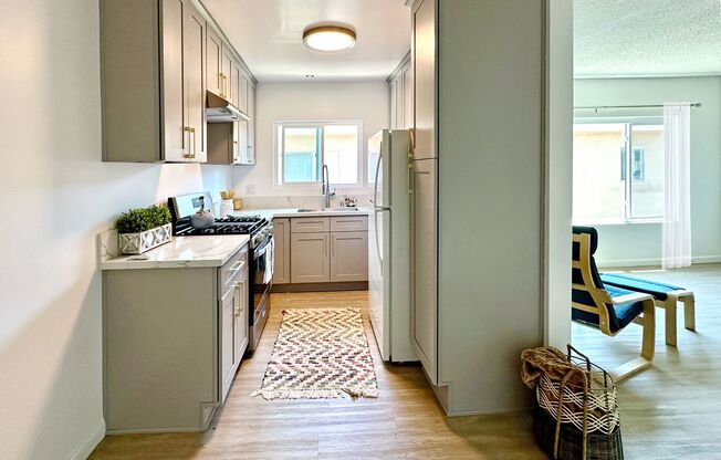 2 Weeks Free! Remodeled 1-Bedroom