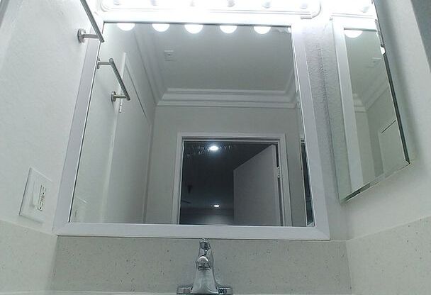 2 beds, 2 baths, 910 sqft, $2,895, Unit 302