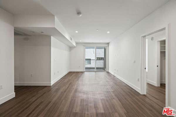 3 beds, 3 baths, 1,587 sqft, $4,795, Unit 303