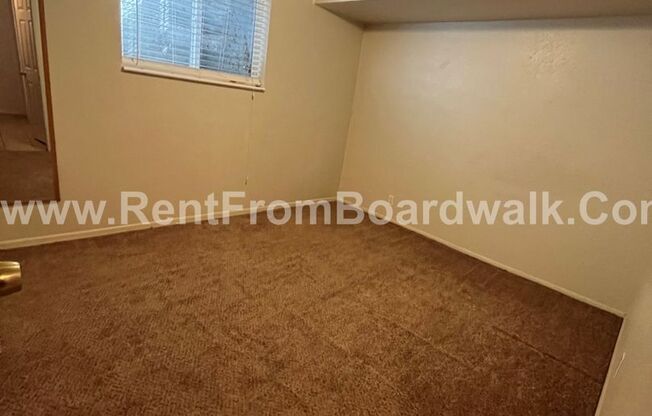 4 beds, 2 baths, 2,200 sqft, $1,995, Unit 1787 Lincoln Lane