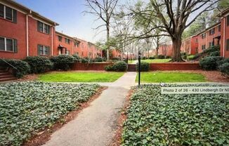 $250 OFF 1st month's rent! 2 Bedroom Condo in Atlanta (Buckhead/Garden Hills)