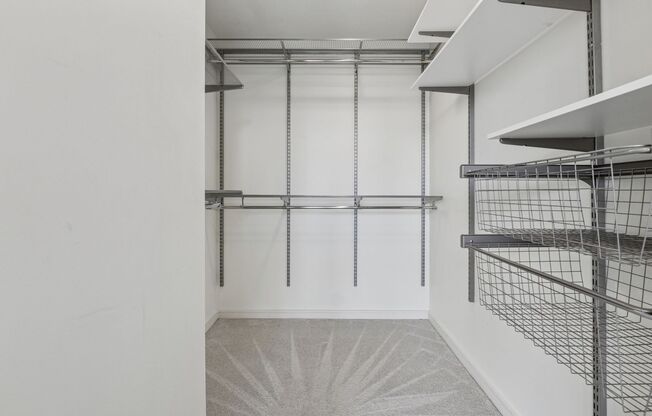 3 beds, 3 baths, $5,895, Unit UNIT 1901