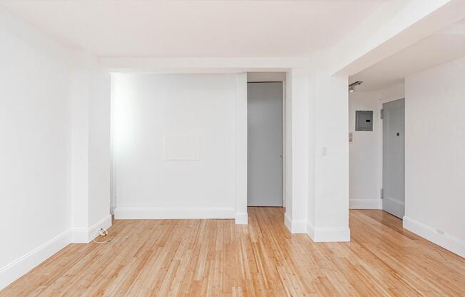 1 bed, 1 bath, $3,700, Unit 3-A