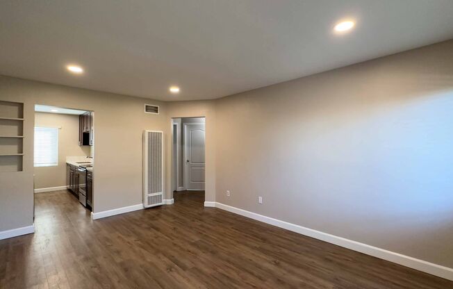 Foothill Manor