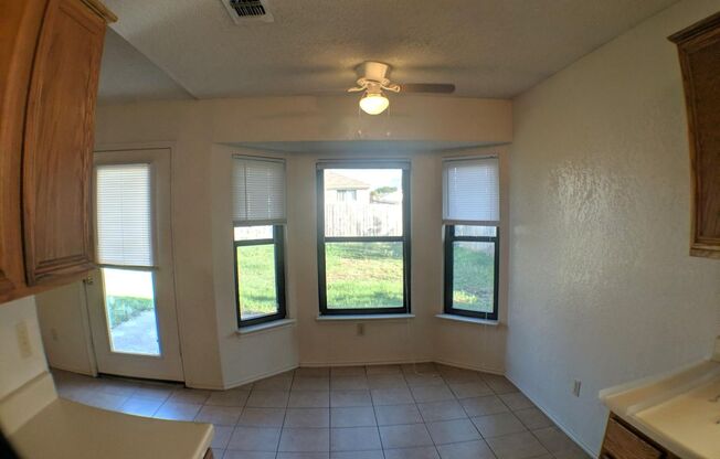 3 Bed/ 2 Bath on Killeen TX