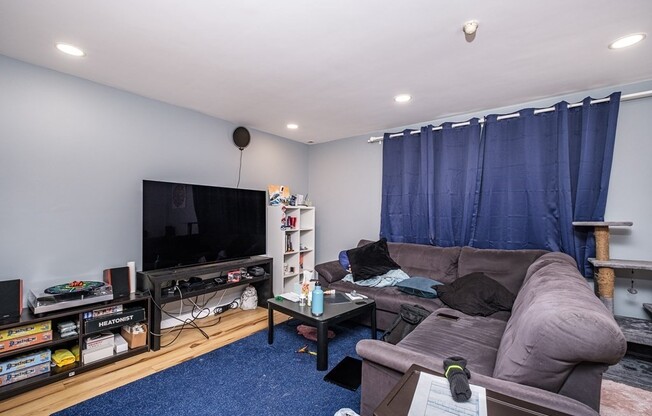 46 CRESTVIEW DR
