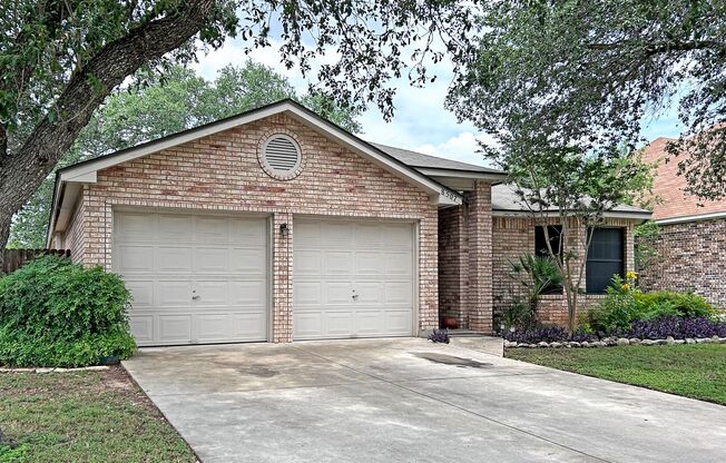 Charming 3-Bedroom Home in Great Northwest with Fireplace & Shaded Backyard