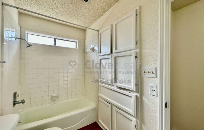 2 beds, 1 bath, 772 sqft, $797